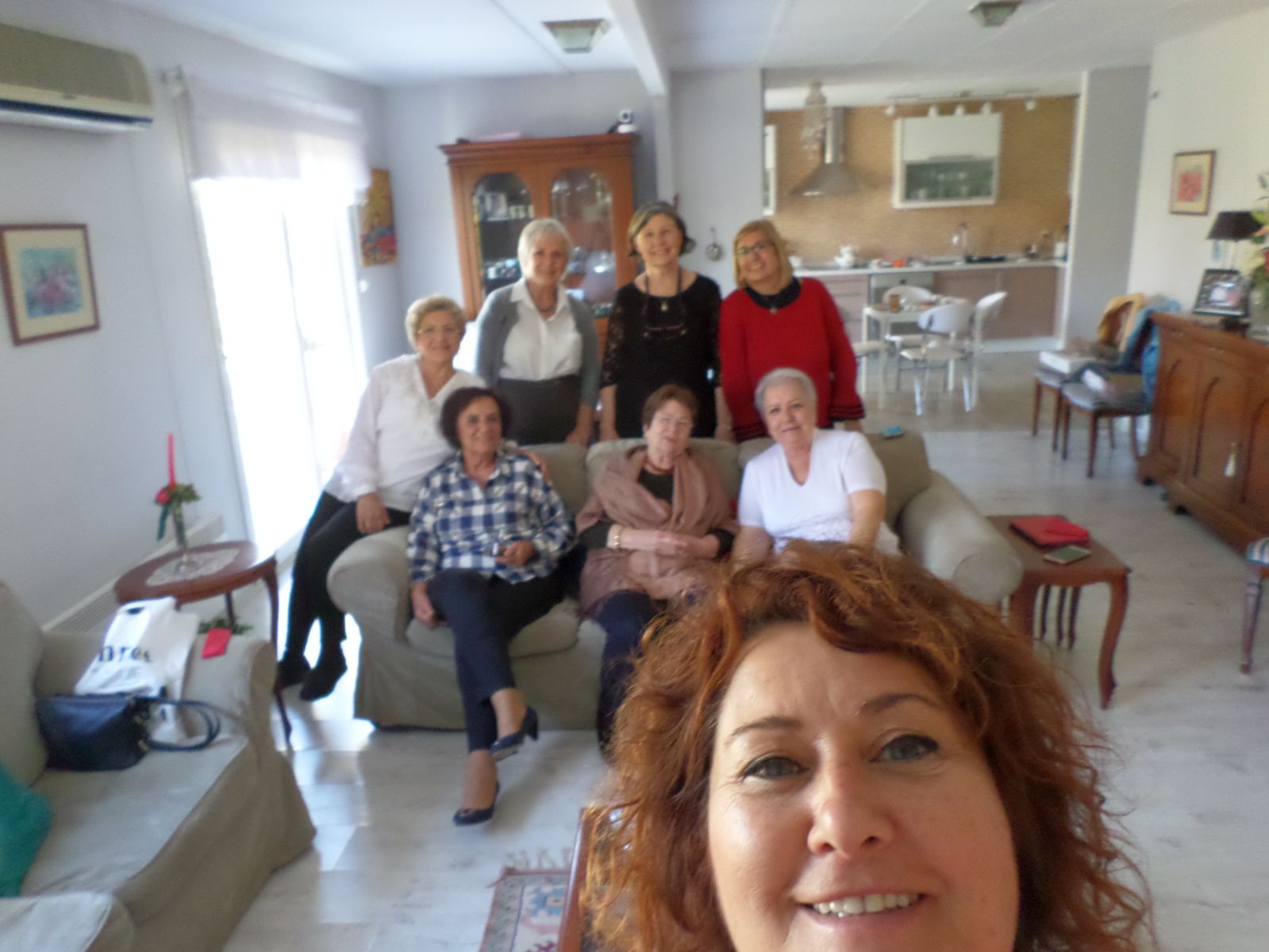 Üyelerimizden Yesim Eren'e başsağlığı ziyaret ve kızının evliliğini kutlamak için gittik.